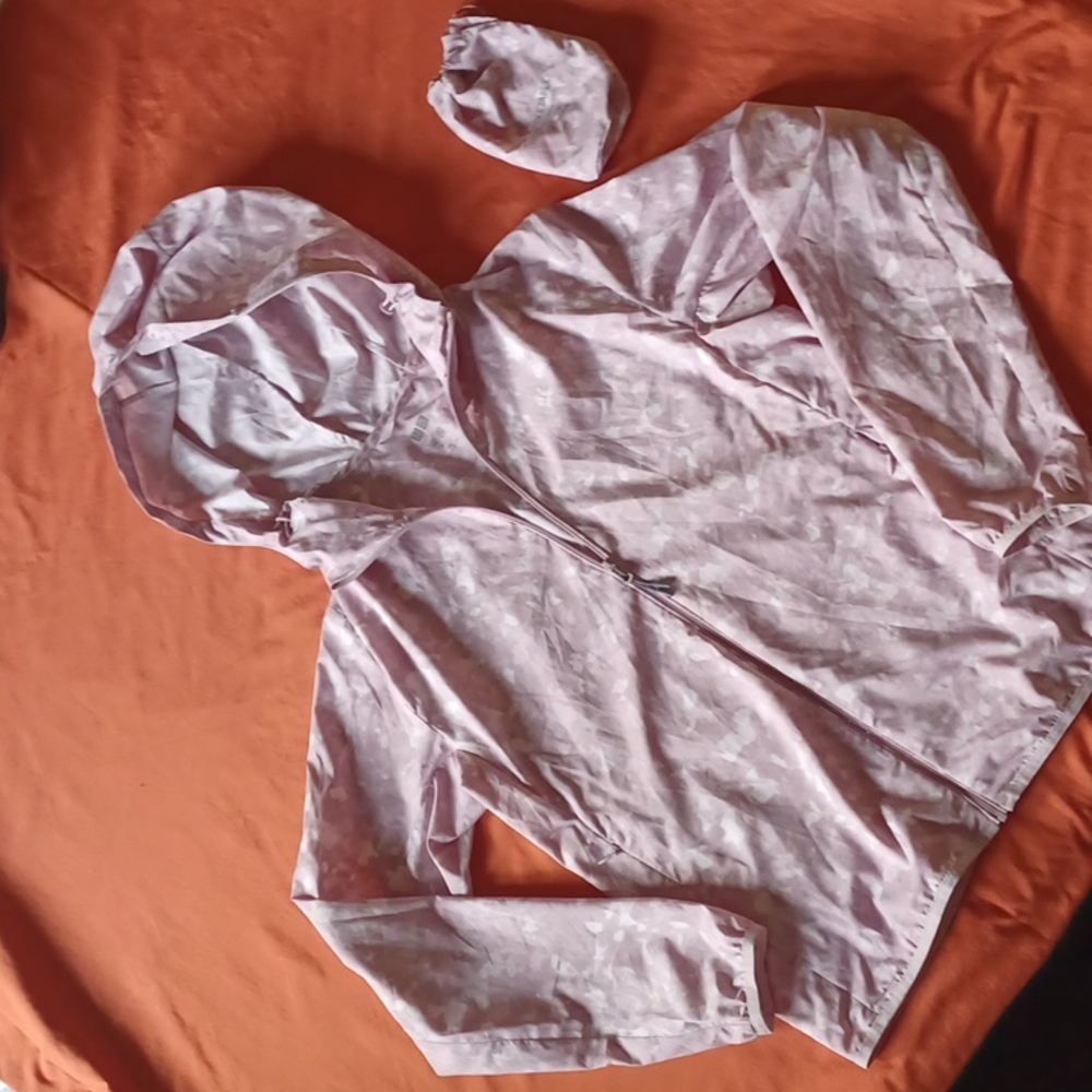 COPY - Uniqlo women's light weight  soft pocket jacket